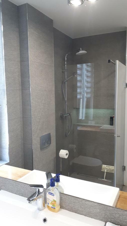 خوجوف Luxury Apartment With Own Parking المظهر الخارجي الصورة