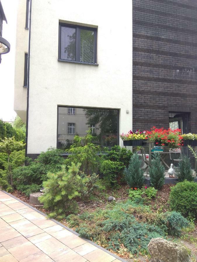 خوجوف Luxury Apartment With Own Parking المظهر الخارجي الصورة